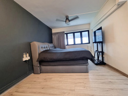 Blk 203 Jurong East View (Jurong East), HDB 5 Rooms #438190001